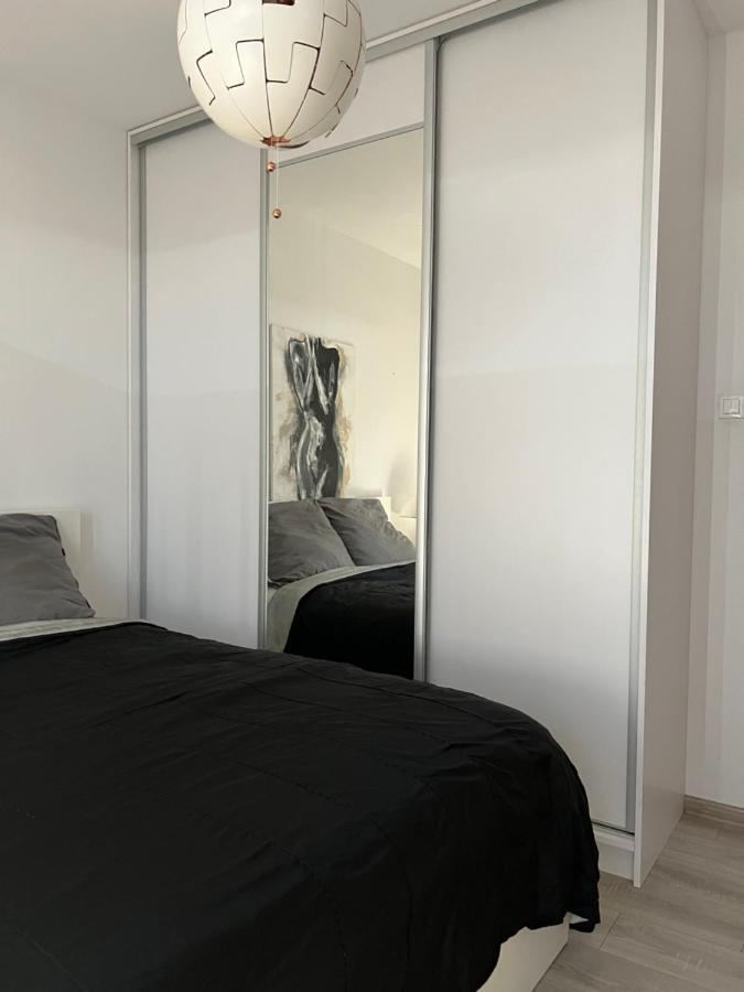 Apartament Ksiecia Janusza Warszawa Exteriör bild