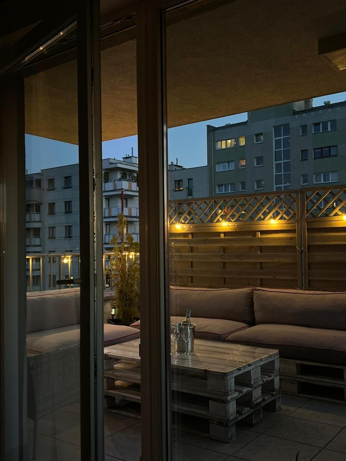 Apartament Ksiecia Janusza Warszawa Exteriör bild